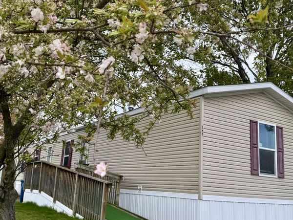 1700 Robbins Road, Unit 164, Grand Haven, MI 49417