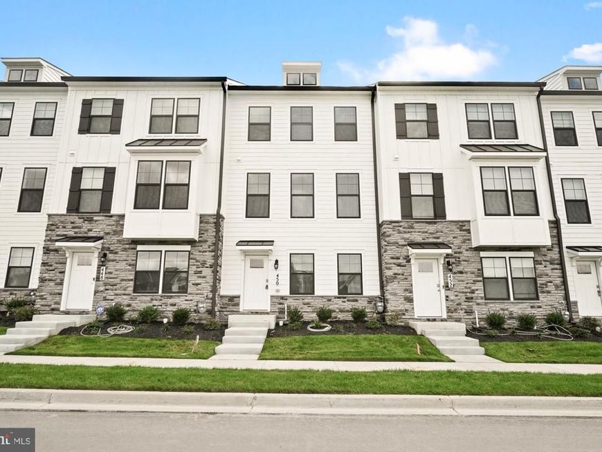 450 Herringbone Way, Frederick, MD 21701 Main Photo