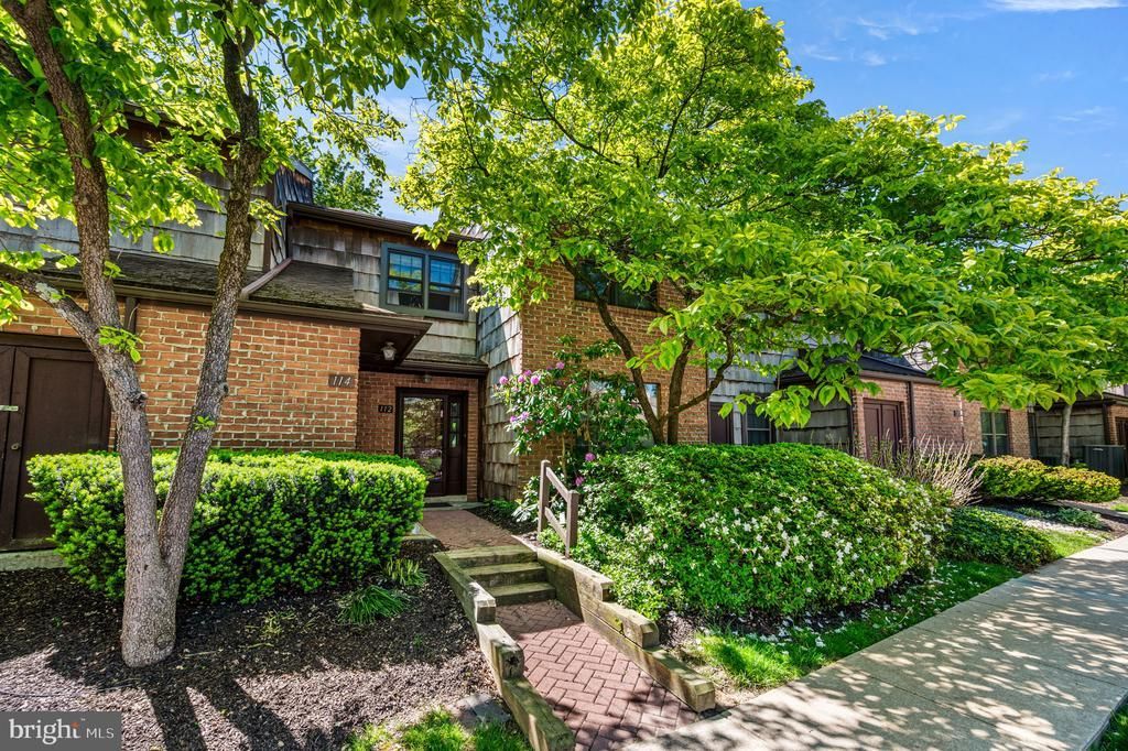 112 CHASE ROAD, CHESTERBROOK, PA 19087