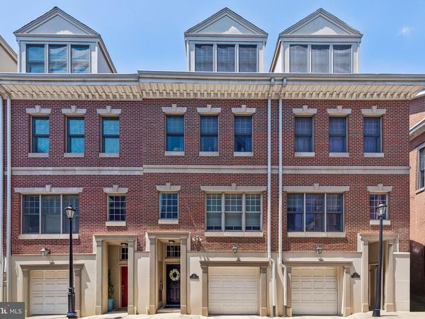 852 INDEPENDENCE COURT, PHILADELPHIA, PA 19147