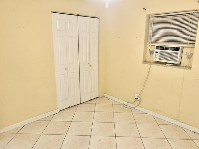 4940 SW 18th Street, Fort Lauderdale, FL 33317 Photo