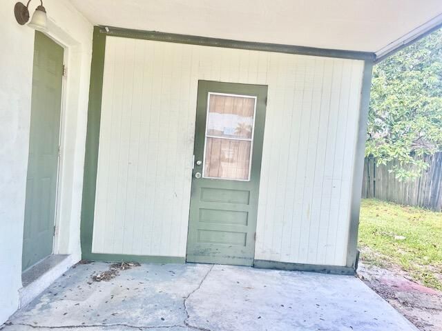 4940 SW 18th Street, Fort Lauderdale, FL 33317 Photo
