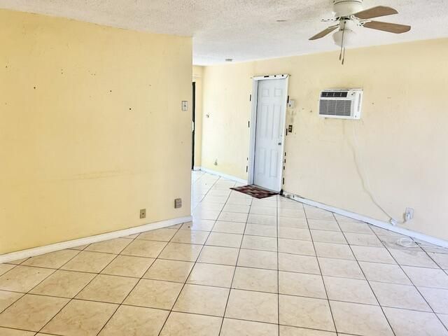 4940 SW 18th Street, Fort Lauderdale, FL 33317 Photo