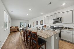 493 Cedarview Road photo 4