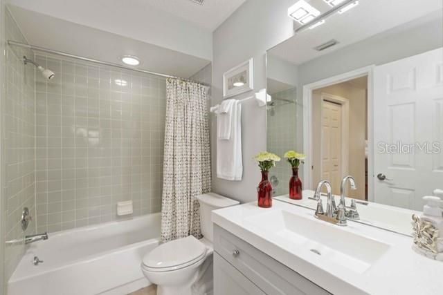 4482 Weybridge, Unit 62, Sarasota, FL 34235 Photo