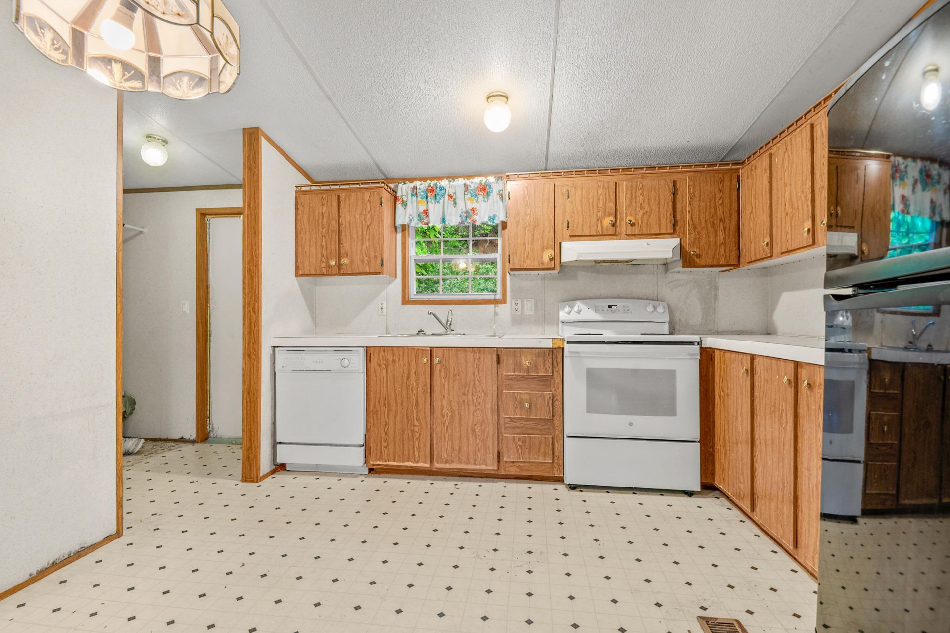 154 Arkle Road, Gray, KY 40734