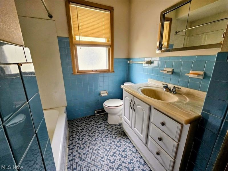 9333 S Highland Avenue, Garfield Heights, OH 44125 Photo 13