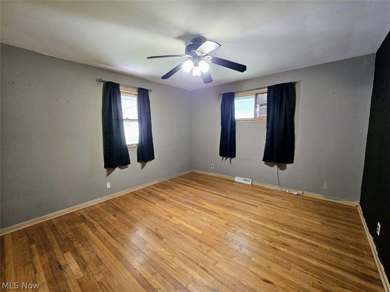 9333 S Highland Avenue, Garfield Heights, OH 44125 Photo 15