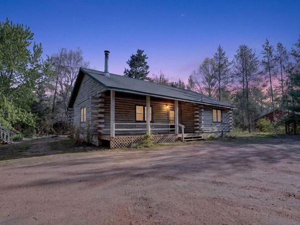 W5946 Woodland TRAIL, New Lisbon, WI 53950