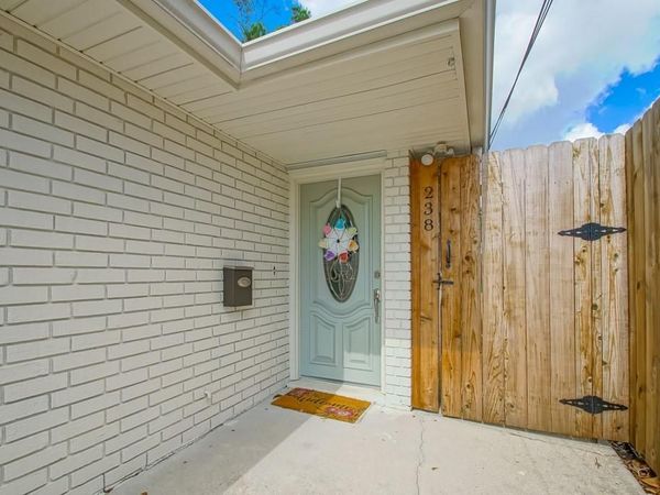 238 LABARRE Drive, Metairie, LA 70001