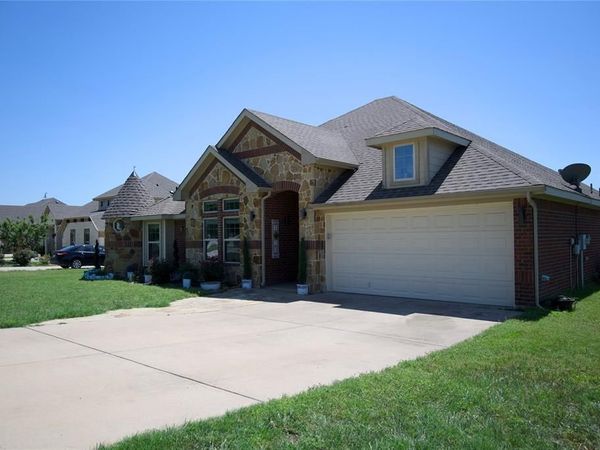 130 Bridle Path Drive, Stephenville, TX 76401