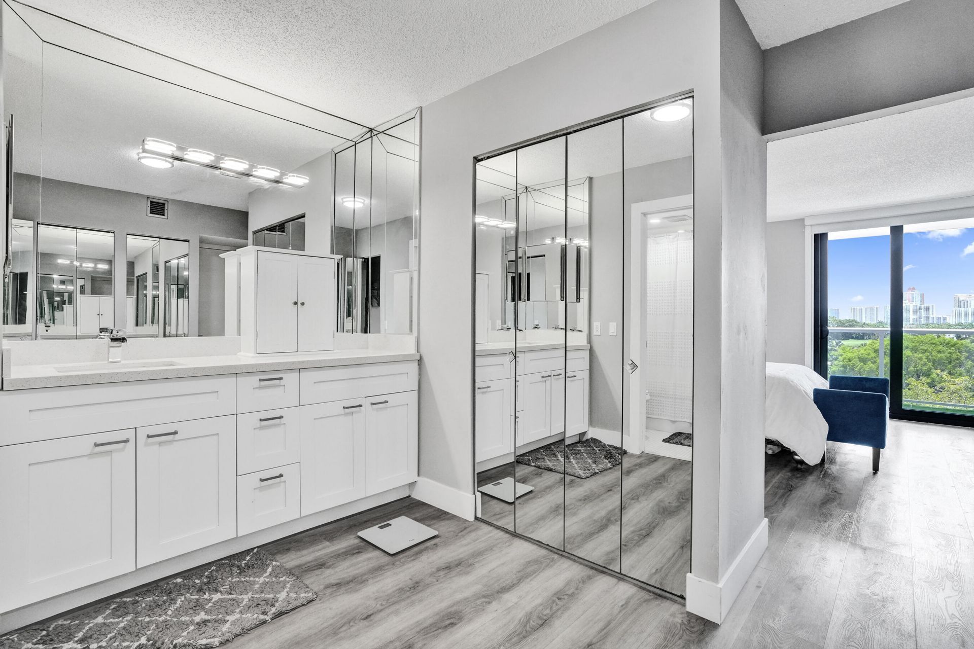 3701 N Country Club Drive, Unit 605, Aventura, FL 33180 Photo