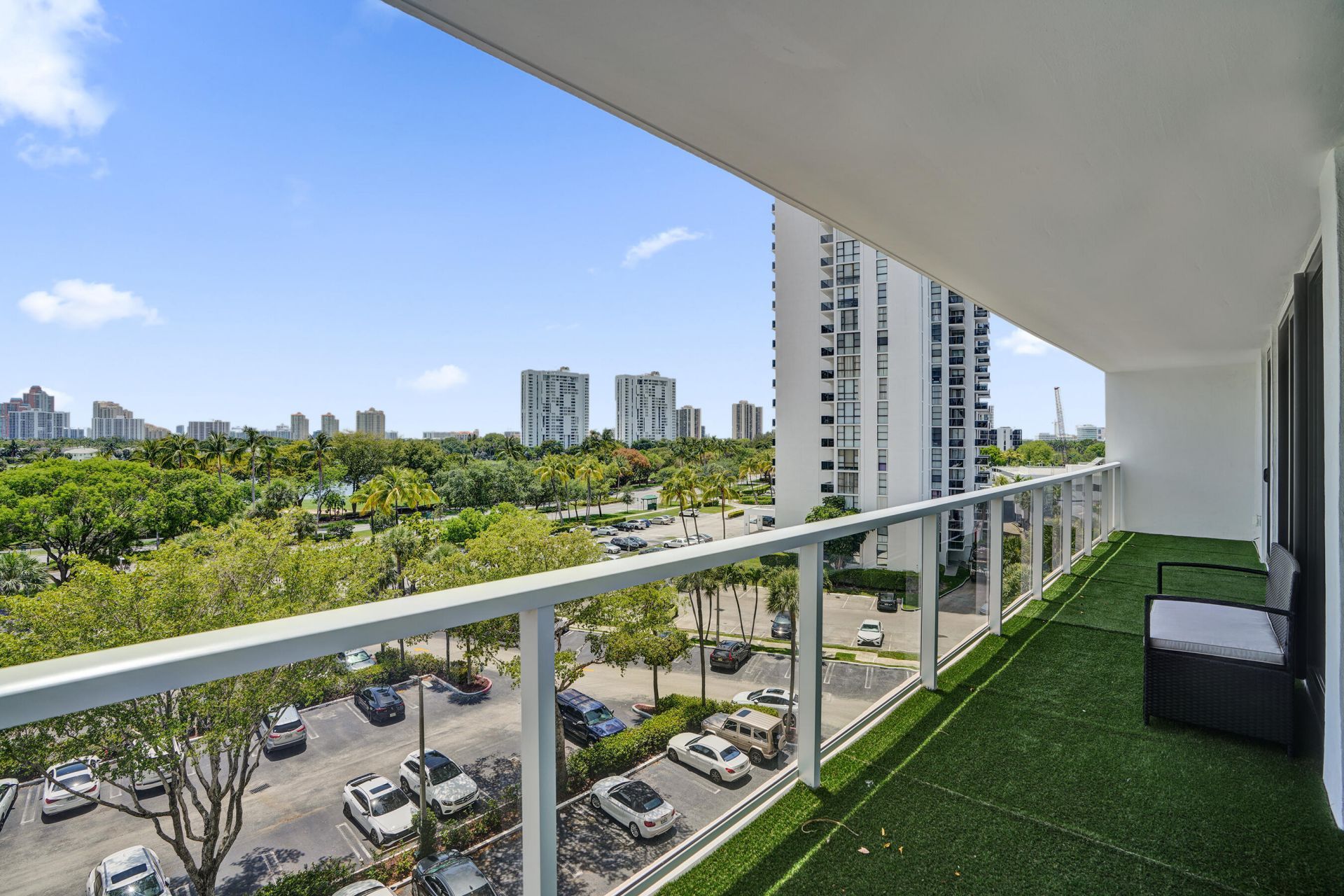 3701 N Country Club Drive, Unit 605, Aventura, FL 33180 Photo