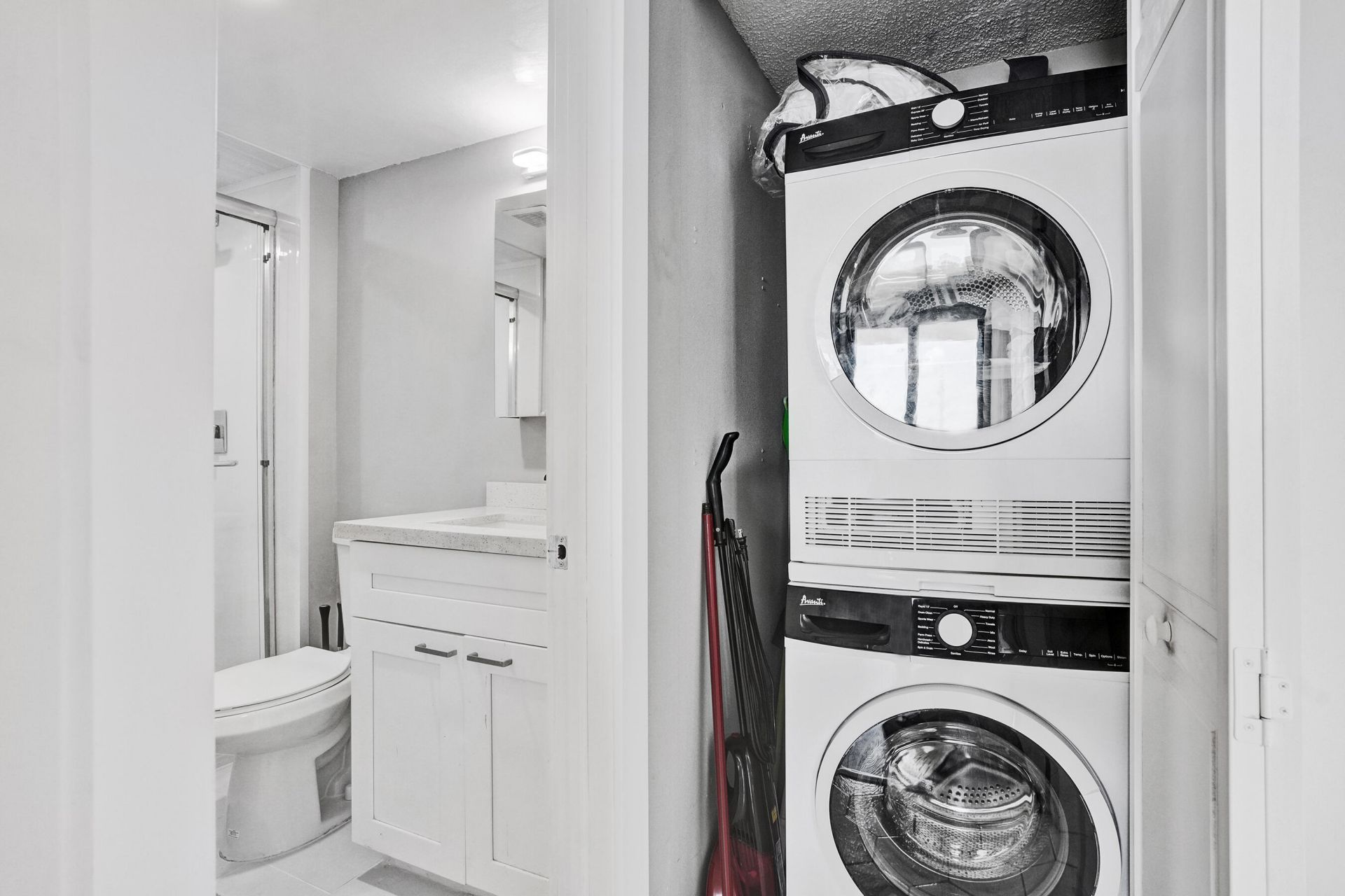 3701 N Country Club Drive, Unit 605, Aventura, FL 33180 Photo