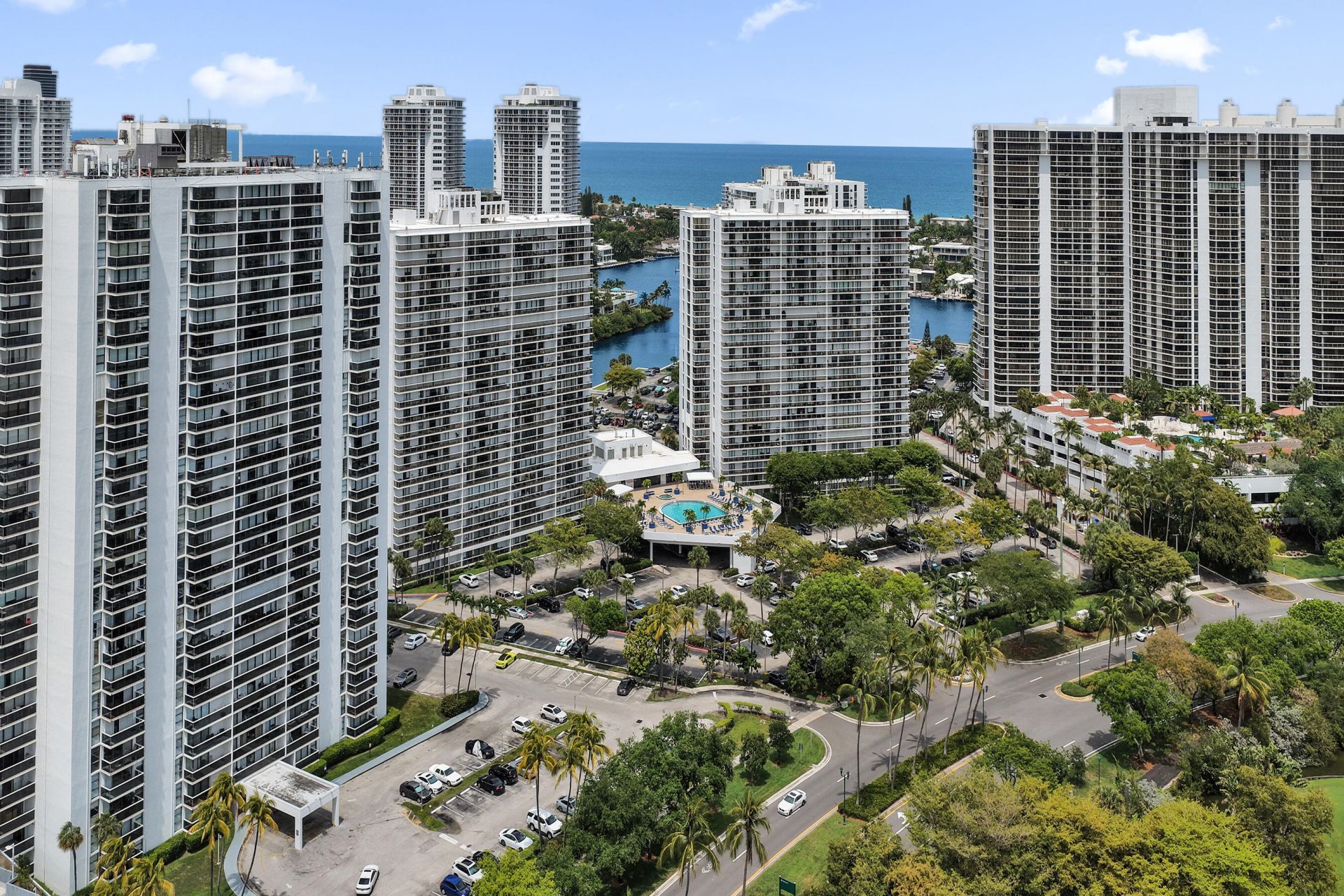 3701 N Country Club Drive, Unit 605, Aventura, FL 33180 Photo