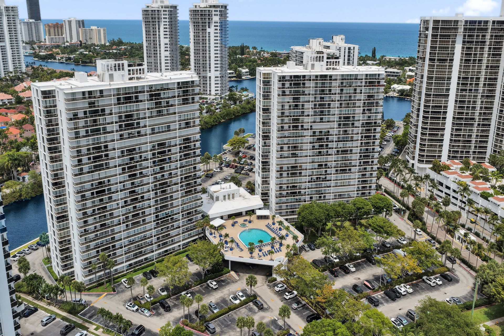 3701 N Country Club Drive, Unit 605, Aventura, FL 33180 Photo