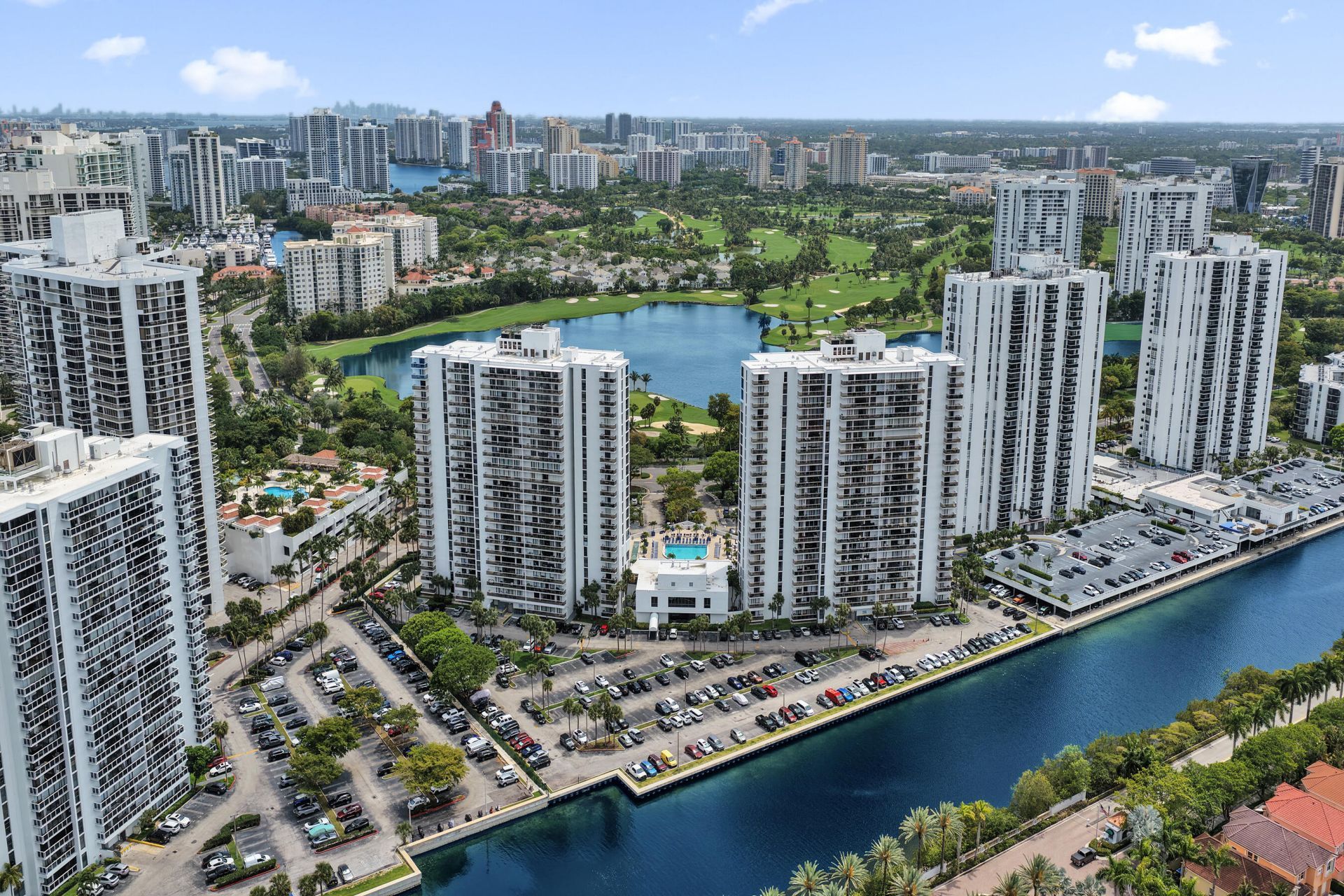 3701 N Country Club Drive, Unit 605, Aventura, FL 33180 Photo