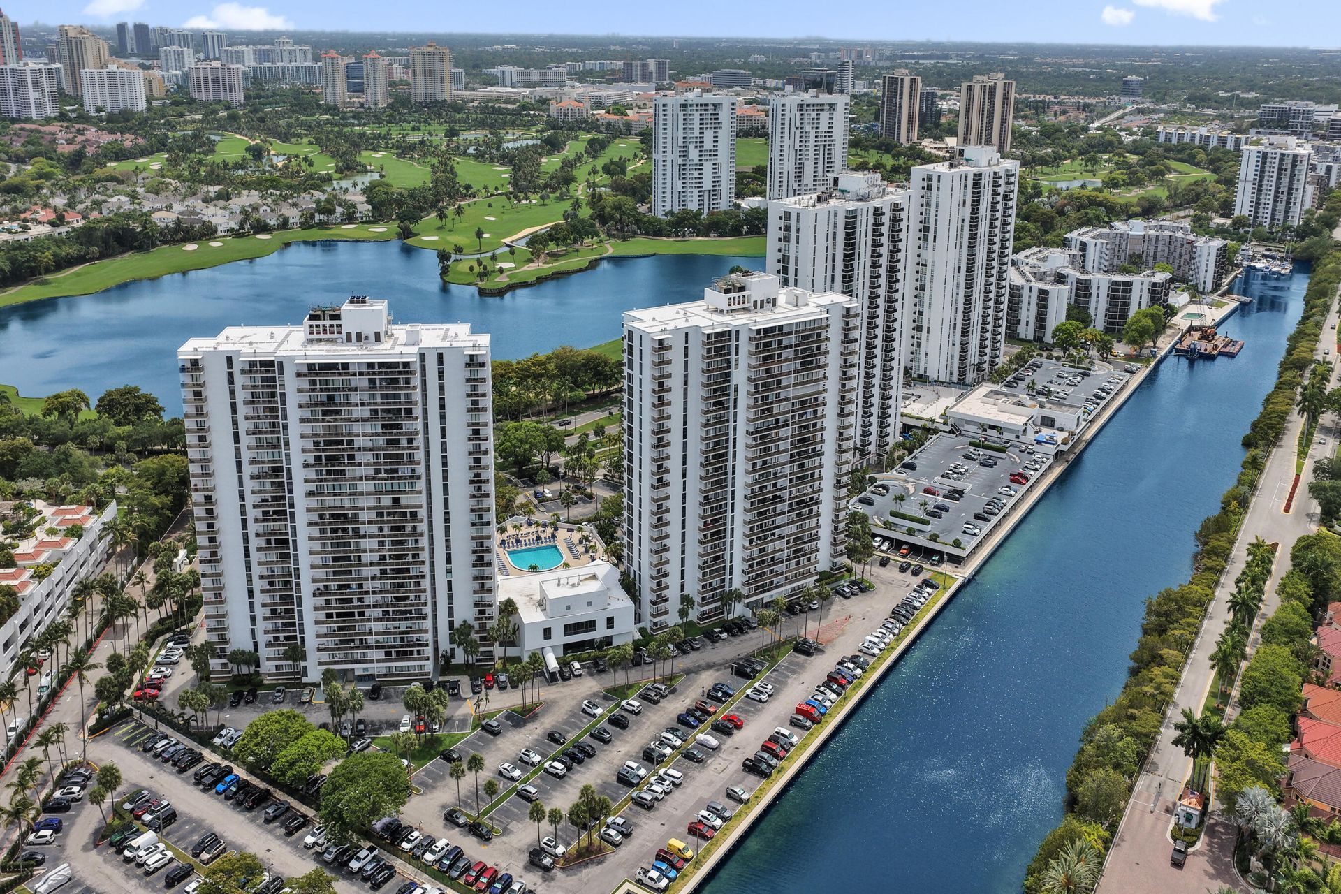3701 N Country Club Drive, Unit 605, Aventura, FL 33180 Photo