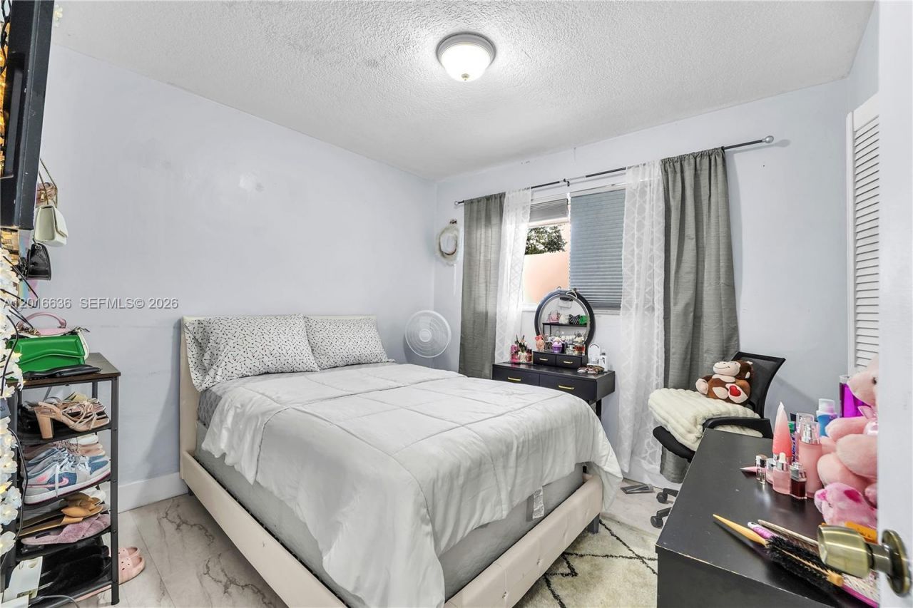 900 N 70th Ave , Hollywood, FL 33024 Photo