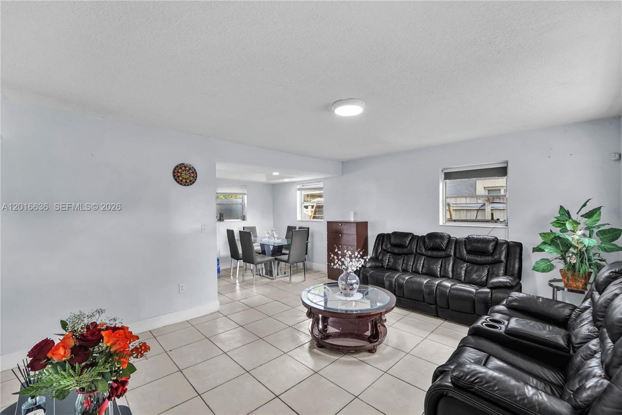 900 N 70th Ave , Hollywood, FL 33024 Photo