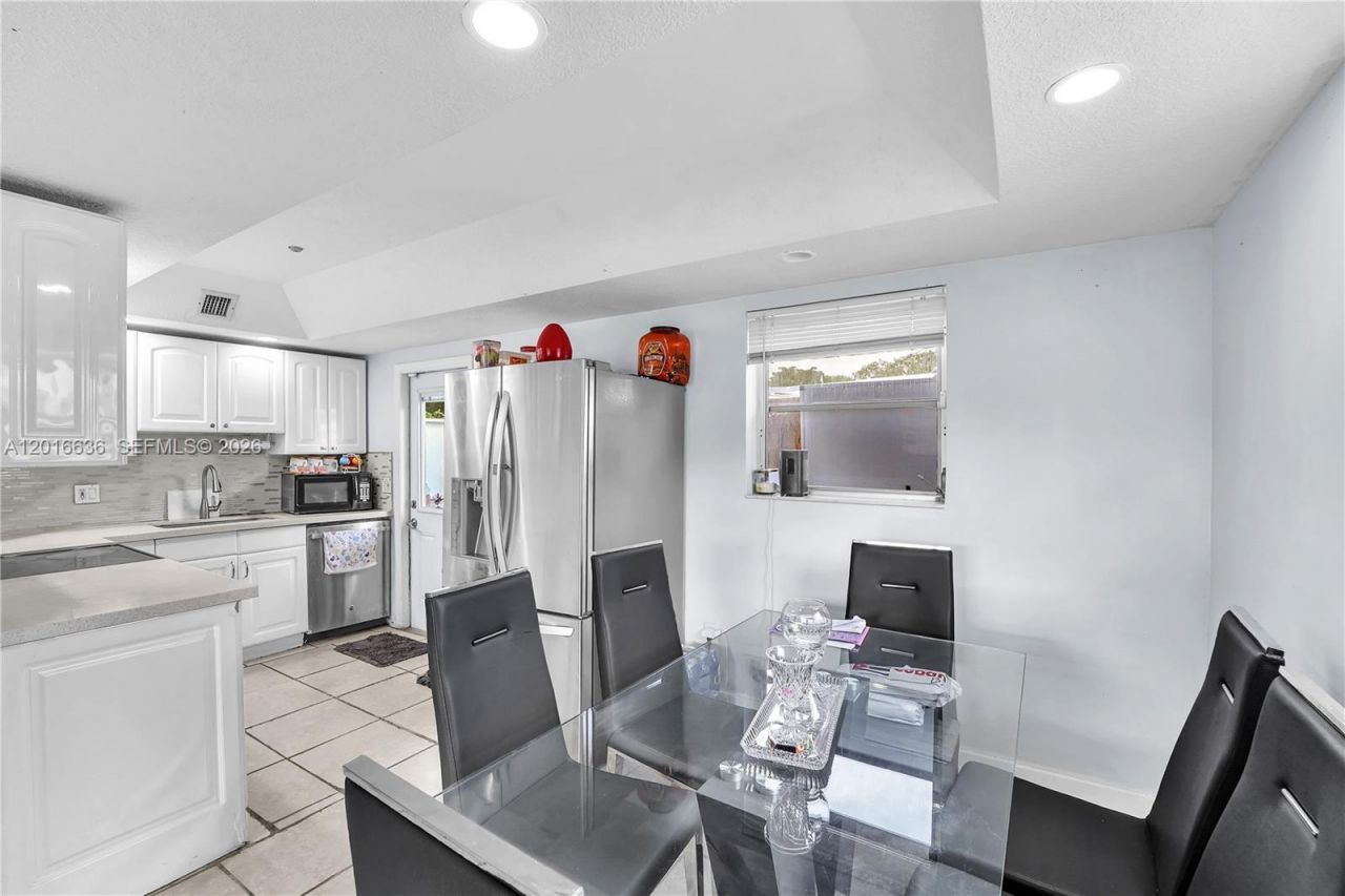 900 N 70th Ave , Hollywood, FL 33024 Photo