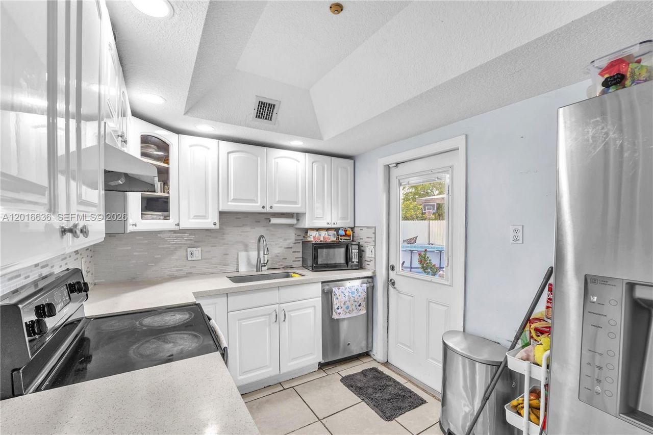 900 N 70th Ave , Hollywood, FL 33024 Photo