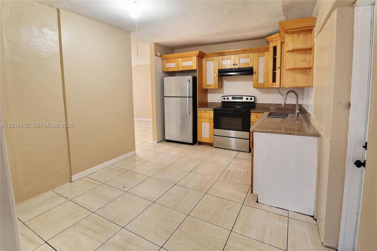 2001 NE 1st Ave , Unit 1, Pompano Beach, FL 33060 Photo