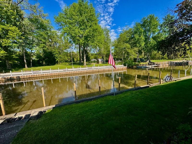 925 Nautical Drive, Vermilion, OH 44089 Photo 11