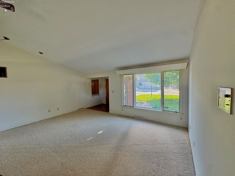 925 Nautical Drive, Vermilion, OH 44089 Photo 14
