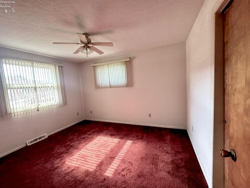 925 Nautical Drive, Vermilion, OH 44089 Photo 17