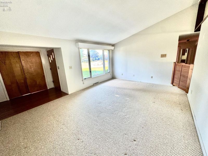 925 Nautical Drive, Vermilion, OH 44089 Photo 4