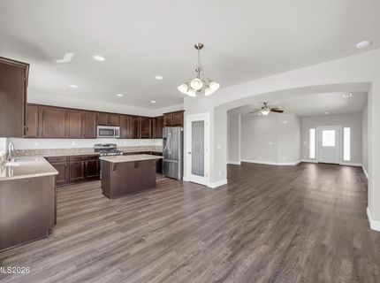 214 Red Oak Drive, Fernley, NV 89408 Photo