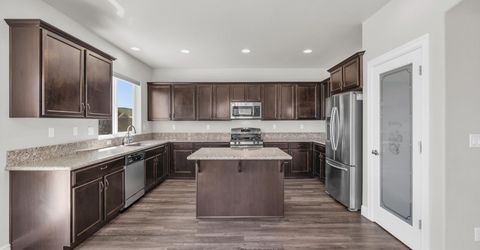214 Red Oak Drive, Fernley, NV 89408 Photo