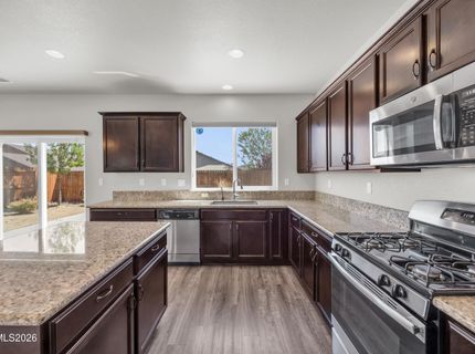 214 Red Oak Drive, Fernley, NV 89408 Photo