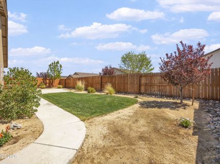 214 Red Oak Drive, Fernley, NV 89408 Photo