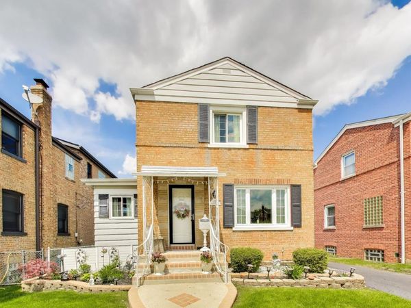 7830 W Berwyn Avenue , Chicago, IL 60656