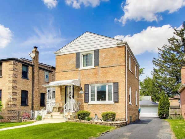 7830 W Berwyn Avenue , Chicago, IL 60656