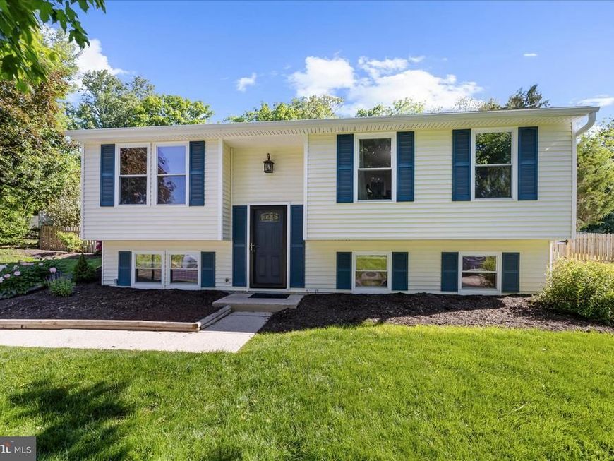 7013 Macbeth Way, Sykesville, MD 21784 Main Photo