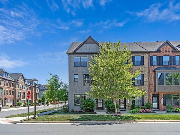 43509 APPLE ORCHARD SQUARE, ASHBURN, VA 20148
