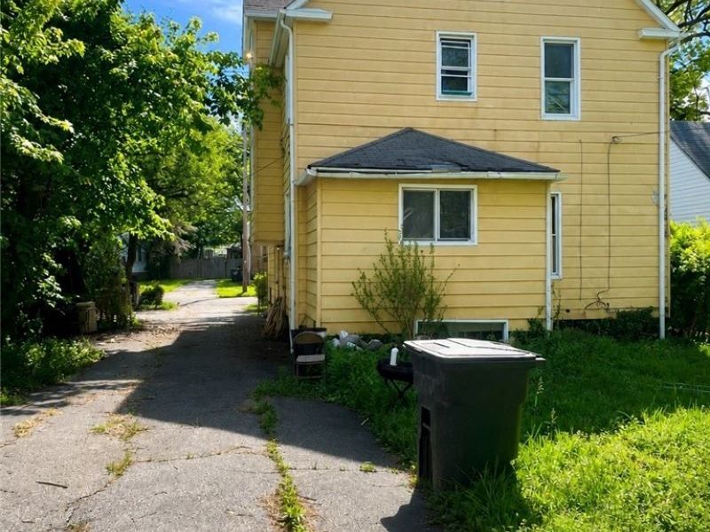1304 E 188 Street, Cleveland, OH 44110 Photo 4