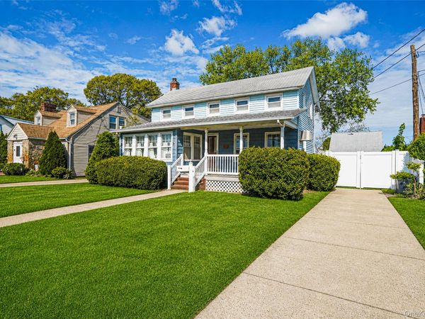 2958 Court Street, Oceanside, NY 11572
