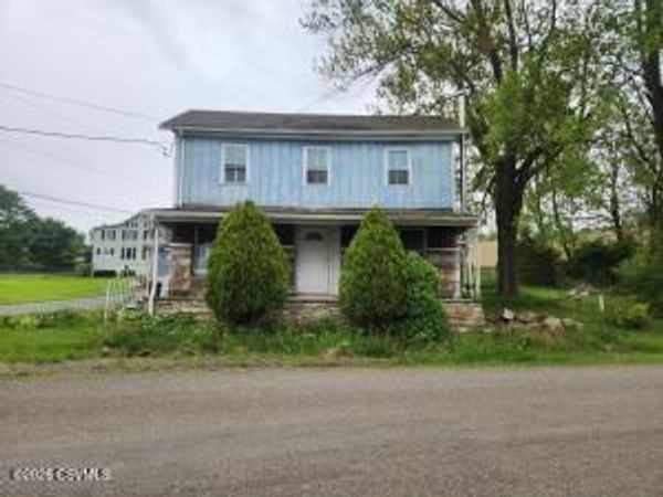 2 QUAKER MEETING HOUSE Road, Catawissa, PA 17820