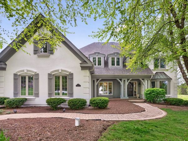 38W535 Golfview Court , St. Charles, IL 60175