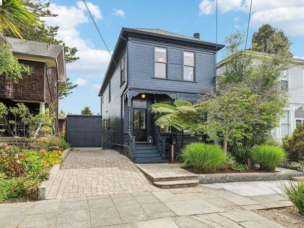 2222 Blake St, Berkeley, CA 94704