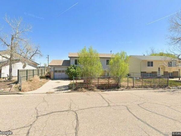 80 N Pine Street , Keenesburg, CO 80643