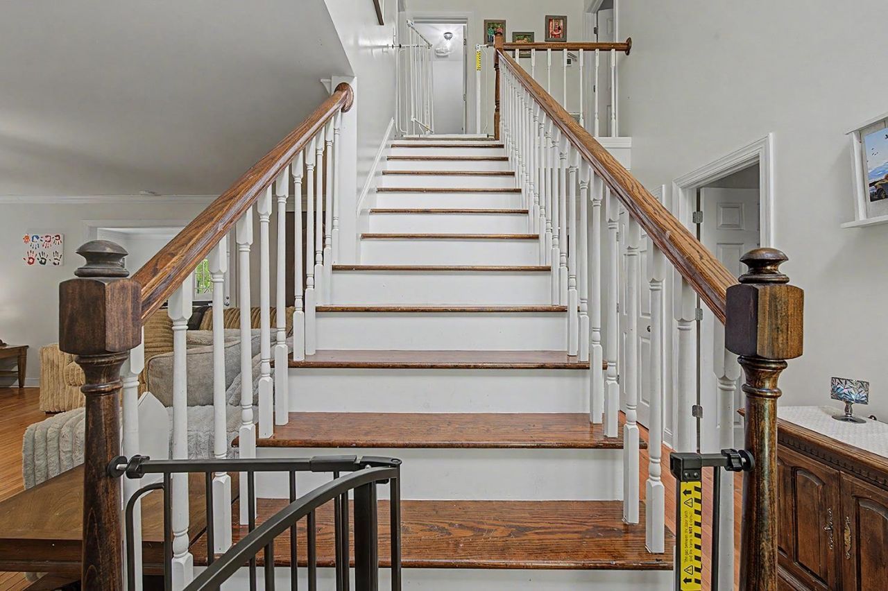 62 Warbler St. Photo 10