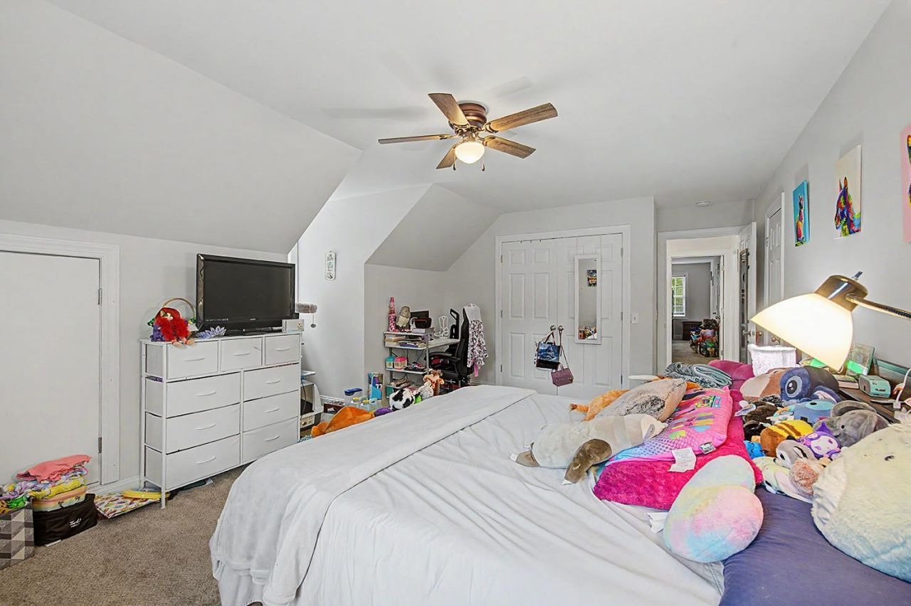 62 Warbler St. Photo 45