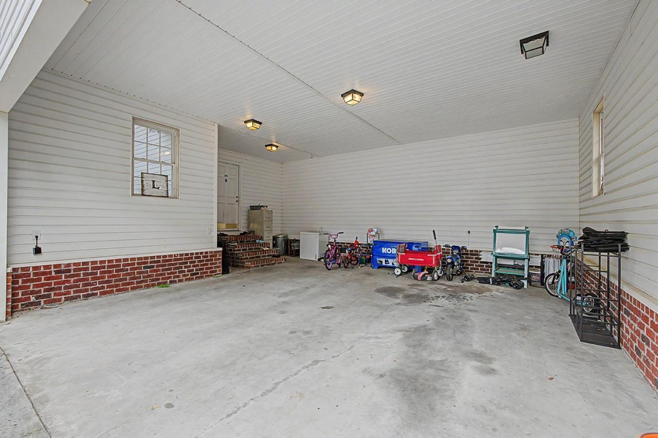 62 Warbler St. Photo 52