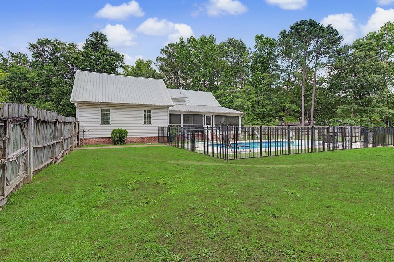 62 Warbler St. Photo 55