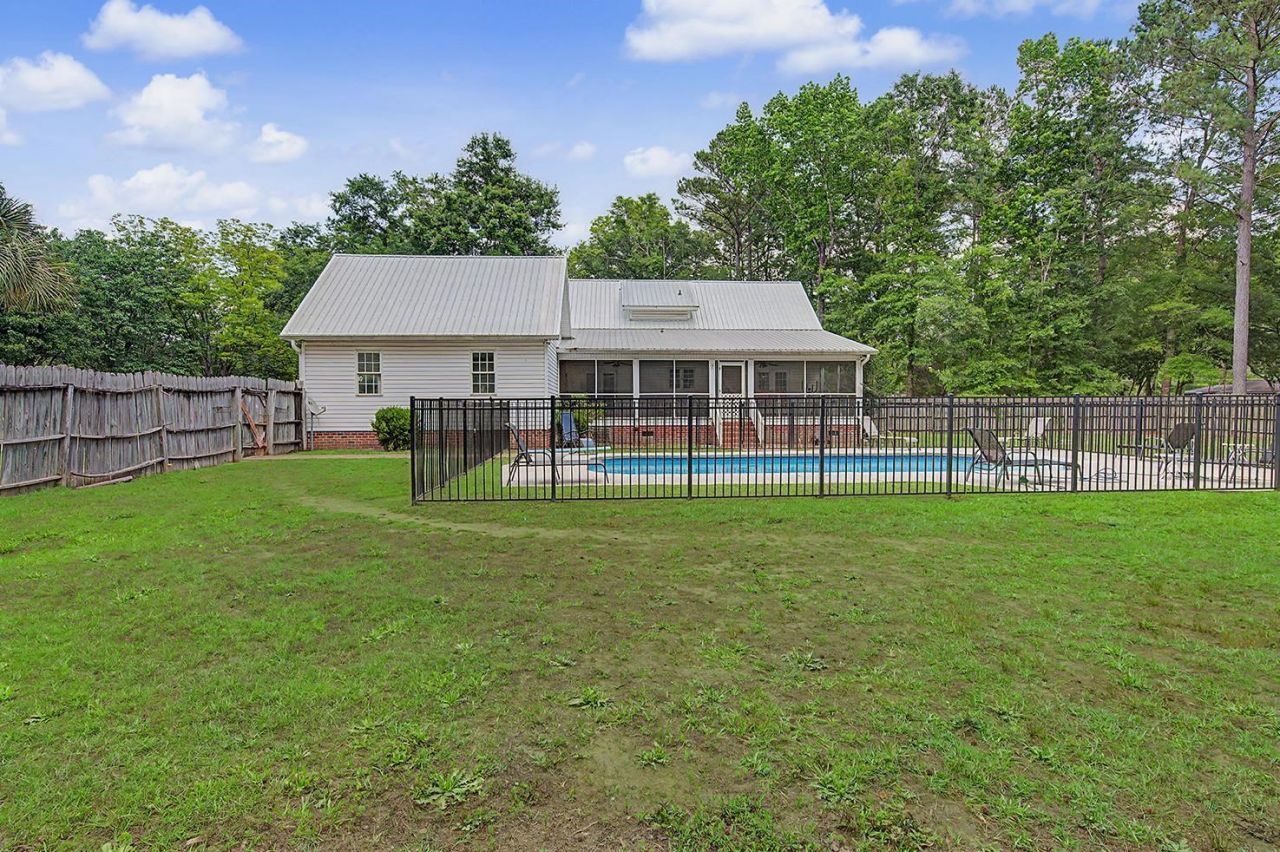 62 Warbler St. Photo 56